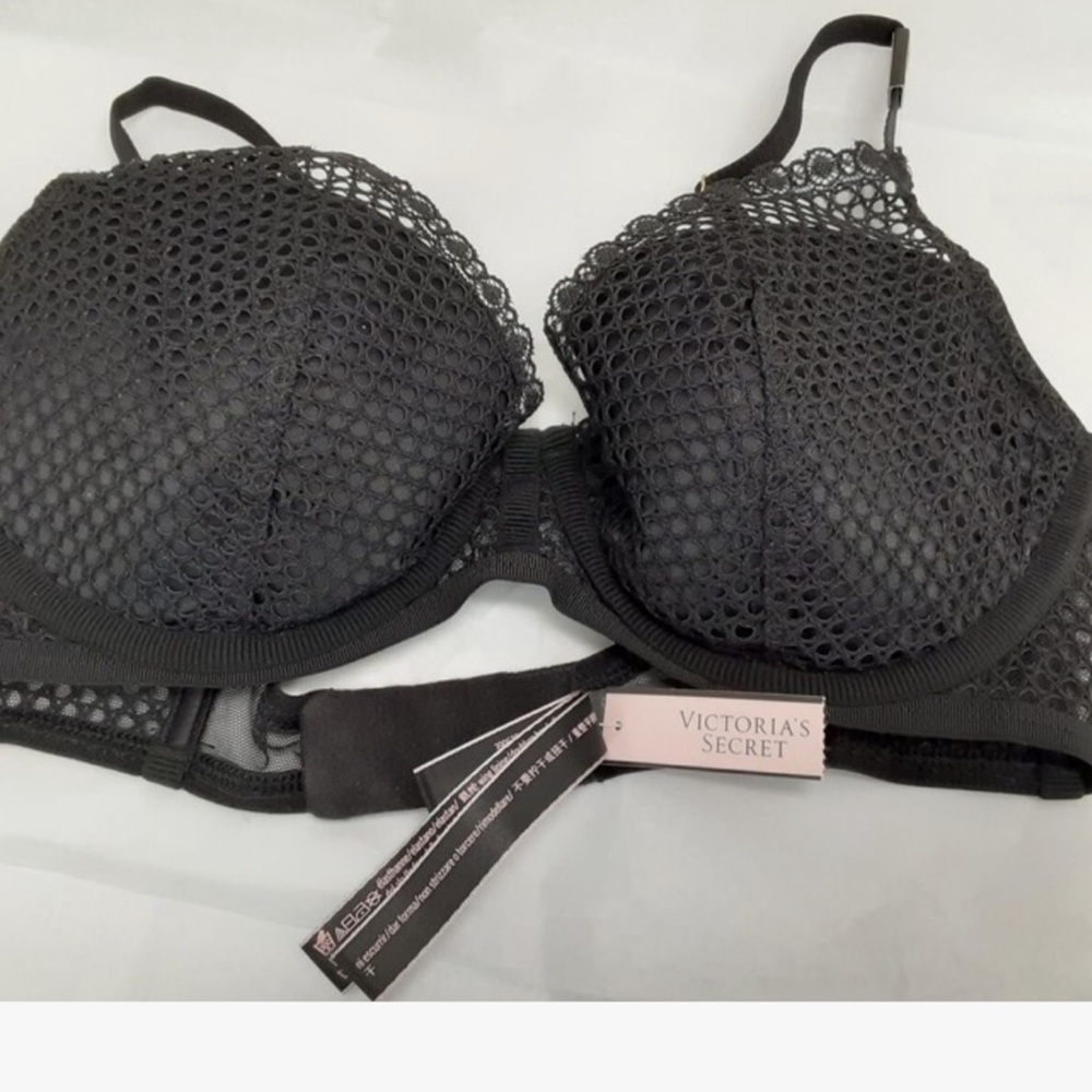 PINK Victoria's Secret Black Lace Bra - Picture 10 of 10
